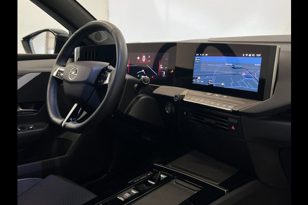 Opel Astra 1.2 Turbo Sport Night Edition / CarPlay / 18" LM