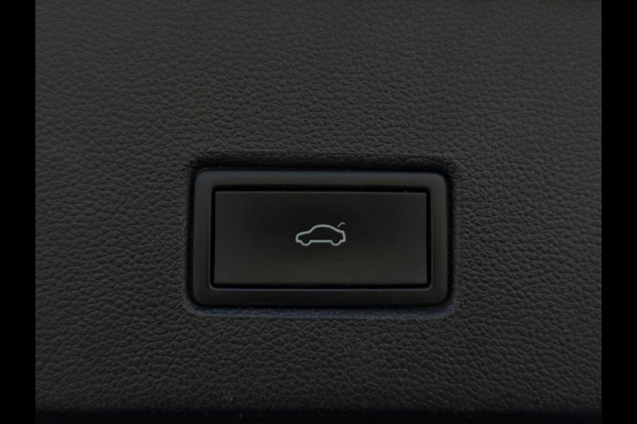 Volkswagen T-Roc 1.5 TSI Sport | Camera | LED | ACC