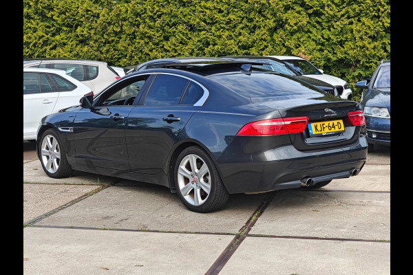 Jaguar XE 2.0 Turbo (240 pk) Prestige | Storm Grey | Panorama | Meridian | Cold Climate Pack