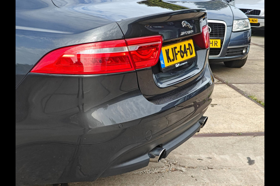 Jaguar XE 2.0 Turbo (240 pk) Prestige | Storm Grey | Panorama | Meridian | Cold Climate Pack