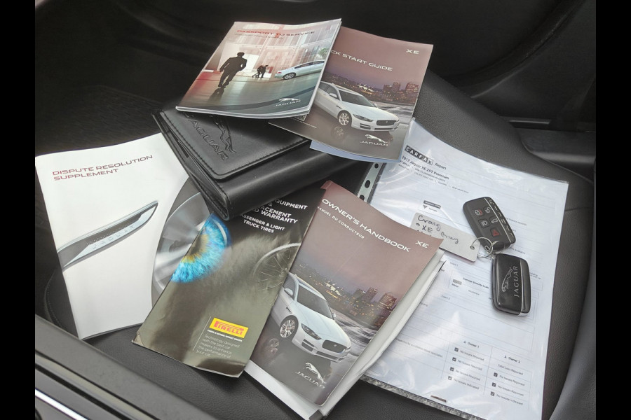 Jaguar XE 2.0 Turbo (240 pk) Prestige | Storm Grey | Panorama | Meridian | Cold Climate Pack