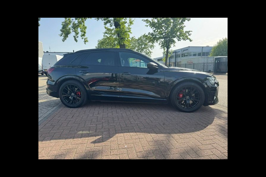 Audi e-tron 55 Quattro 408pk S Edition 95 kWh SOH 90,8% Zeer Complete Auto Black on Black