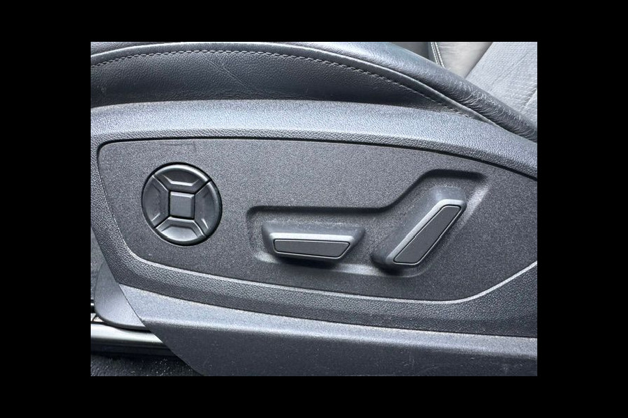 Audi e-tron 55 Quattro 408pk S Edition 95 kWh SOH 90,8% Zeer Complete Auto Black on Black