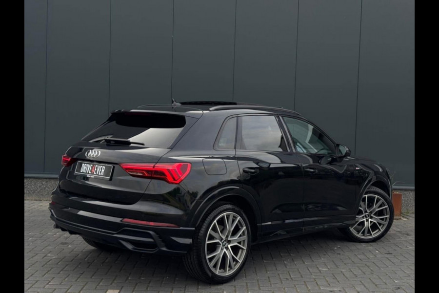 Audi Q3 35 TFSI | 3x S Line | Pano | Leder | Camera | Dodehoek