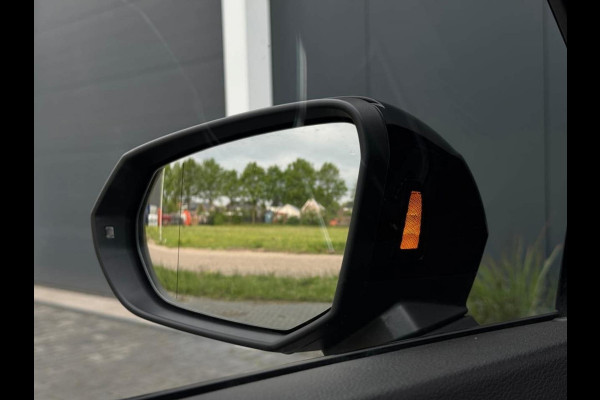 Audi Q3 35 TFSI | 3x S Line | Pano | Leder | Camera | Dodehoek