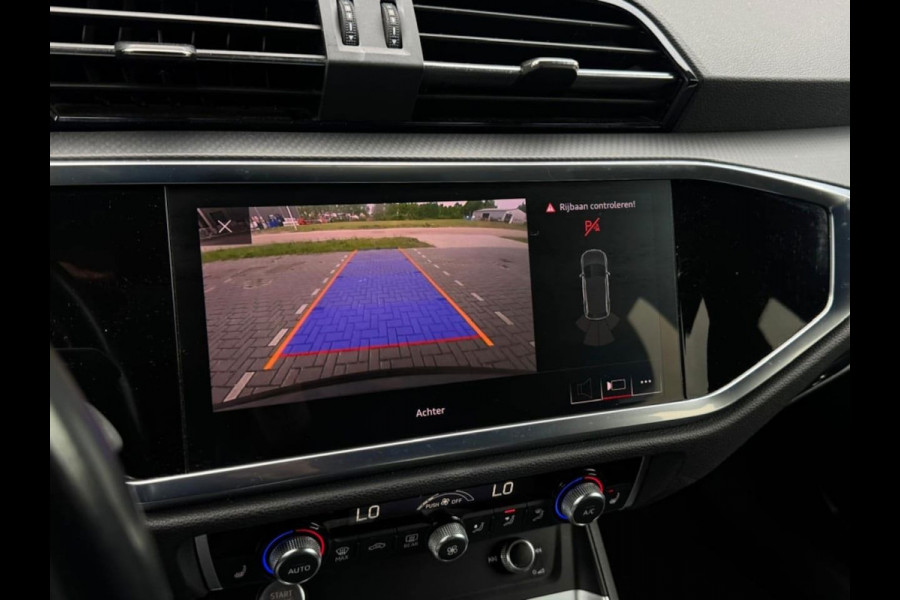 Audi Q3 35 TFSI | 3x S Line | Pano | Leder | Camera | Dodehoek