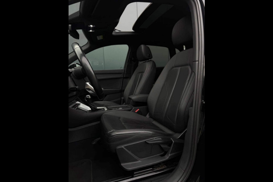 Audi Q3 35 TFSI | 3x S Line | Pano | Leder | Camera | Dodehoek