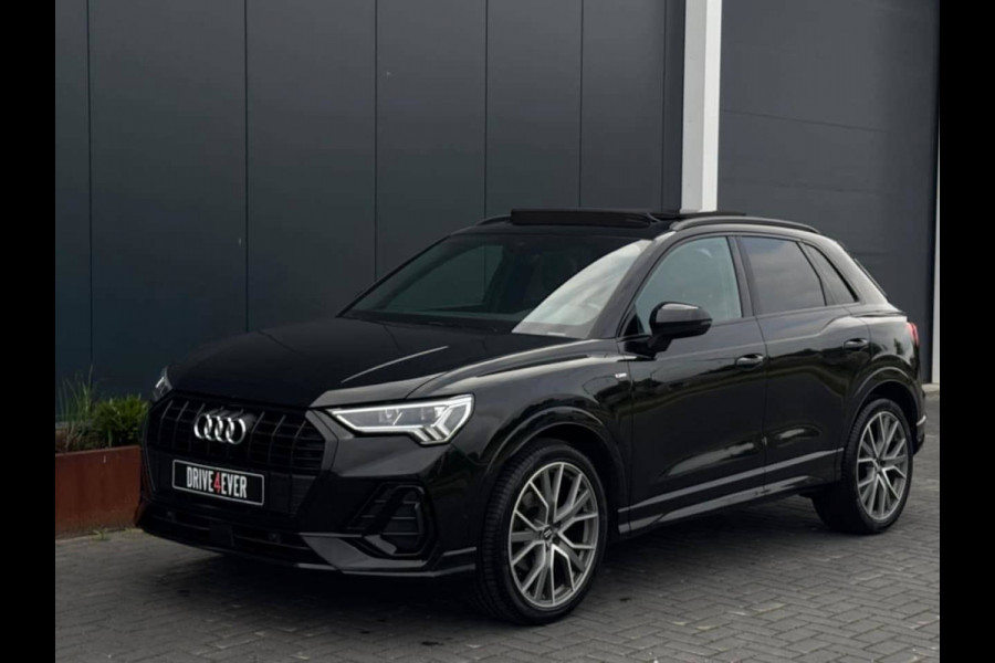 Audi Q3 35 TFSI | 3x S Line | Pano | Leder | Camera | Dodehoek