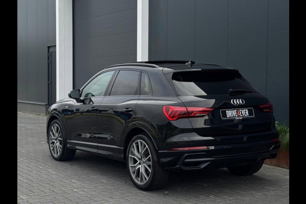 Audi Q3 35 TFSI | 3x S Line | Pano | Leder | Camera | Dodehoek