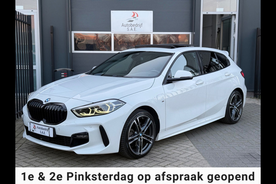 BMW 1-serie 118i M Sport PANO|M SEAT| CARPLAY |SFEER |LED !!