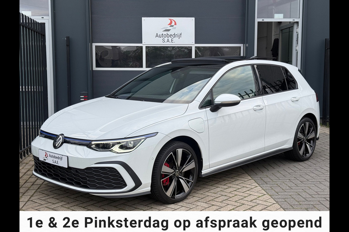 Volkswagen Golf 1.4 eHybrid GTE 245 pk IQ LIGHT PANO SFEER CARPLAY TREKHAAK !