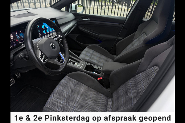 Volkswagen Golf 1.4 eHybrid GTE 245 pk IQ LIGHT PANO SFEER CARPLAY TREKHAAK !