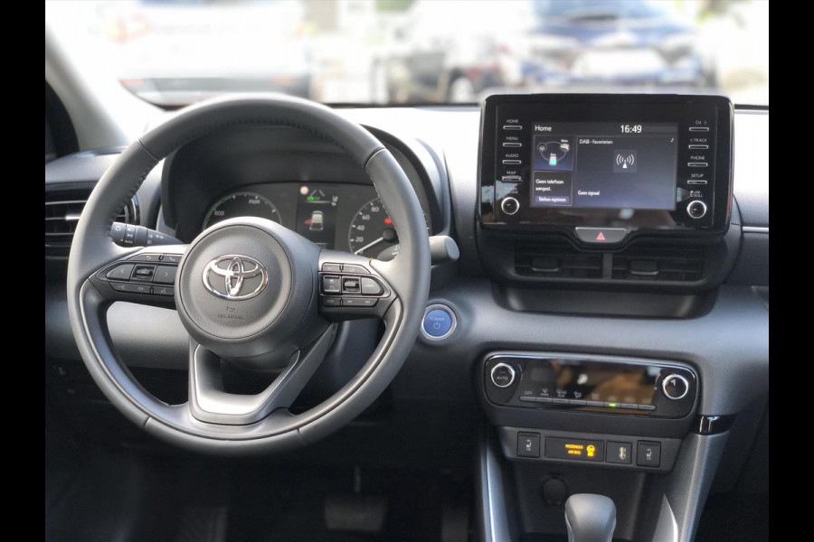 Toyota Yaris 1.5 Hybrid Dynamic Plus | Trekhaak, Dodehoekherkenning, Parkeersensoren, LED, Stoelverwarming