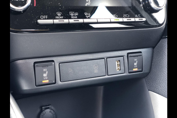 Toyota Yaris 1.5 Hybrid Dynamic Plus | Trekhaak, Dodehoekherkenning, Parkeersensoren, LED, Stoelverwarming