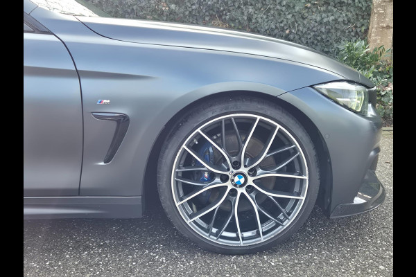 BMW 4 Serie 420i Gran Coupé M Sport Individual MAT Grey Orig BMW Performance 20inch Apple CarPlay High Executive BTW AUTO