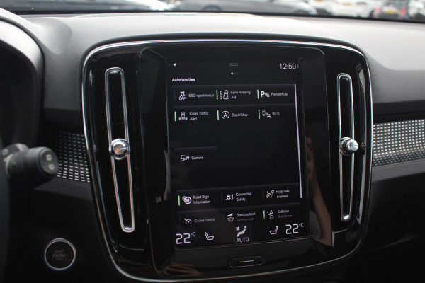 Volvo XC40 1.5 T5 Recharge R-Design 262pk / Full option! / Trekhaak / Panoramadak / 360Camera / Harman Kardon / 19'' / Stoel+Stuurverwarming / CarPlay / Dodehoek / DAB / Cruise Control