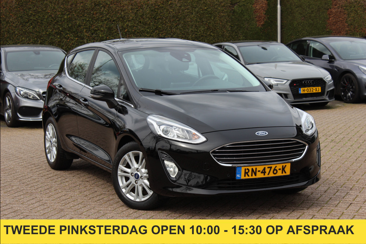 Ford Fiesta 1.0 EcoBoost Titanium Automaat / 52.242 km / Trekhaak / Camera / CarPlay / 16'' / Navigatie / Parkeerhulp V+A / DAB / Getint glas / Cruise Control
