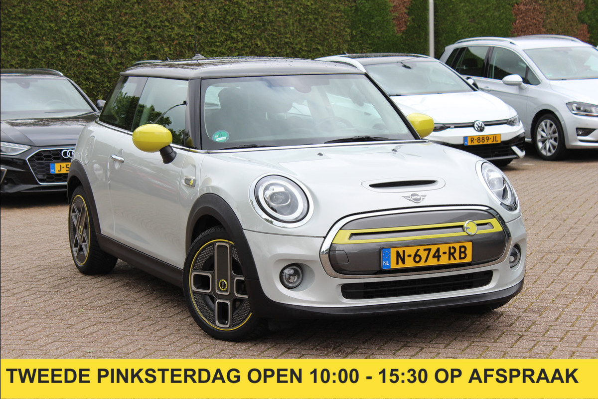 MINI Mini Electric Basic 33 kWh / SoH 93,3% / CarPlay / 17'' / Virtual Cockpit / DAB / Cruise Control