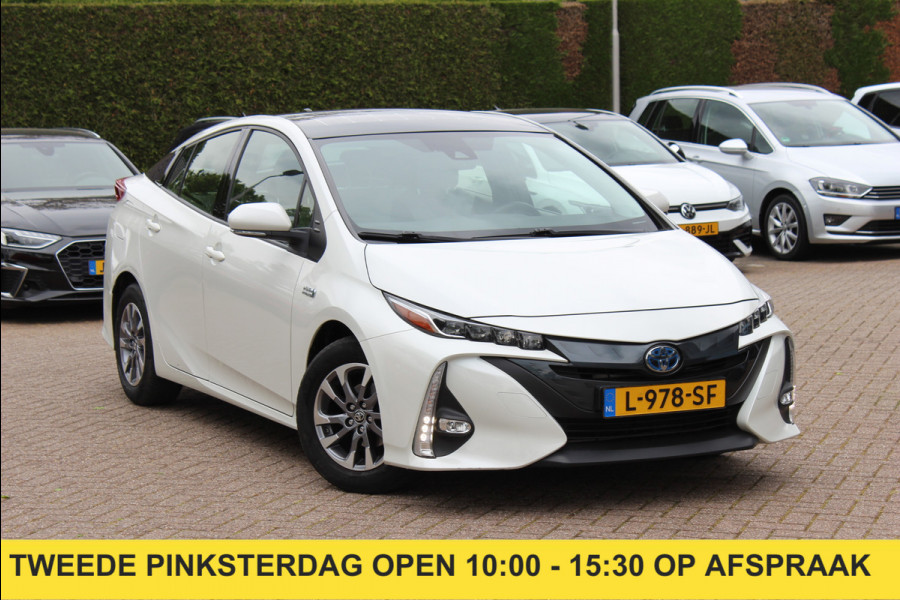 Toyota Prius 1.8 Plug-in Dynamic / Camera / Navigatie / Matrix LED / Keyless / 15'' / Zonnepaneel / Stoelverwarming / DAB / ACC