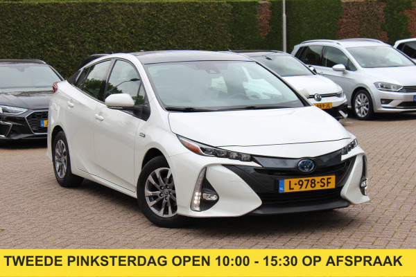 Toyota Prius 1.8 Plug-in Dynamic / Camera / Navigatie / Matrix LED / Keyless / 15'' / Zonnepaneel / Stoelverwarming / DAB / ACC