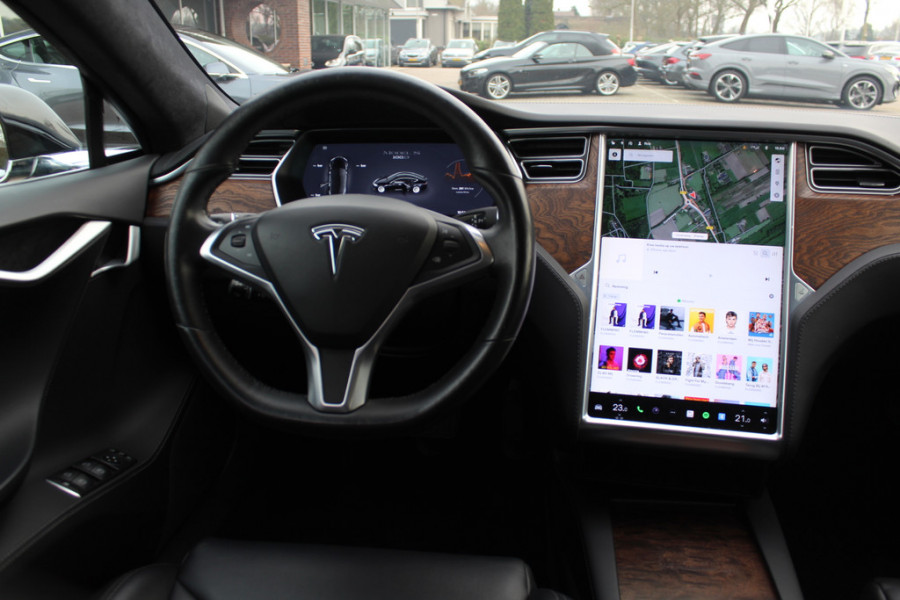 Tesla Model S 100D / Autopilot 2.5 / Luchtvering / Panoramadak / Performance package / Leder / Navigatie / 20'' / Audio Premium