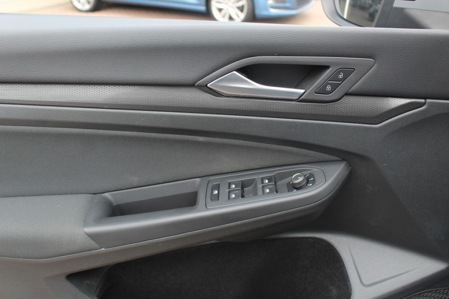 Volkswagen Golf 2.0 TSI GTI Clubsport / Full option! / Panoramadak / Camera / Head-up / Leder / Nurburgring / 19'' / Harman Kardon / Matrix LED / Stoelventilatie+Verwarming+Massage / Stuurverwarming / Dodehoek / DAB / ACC