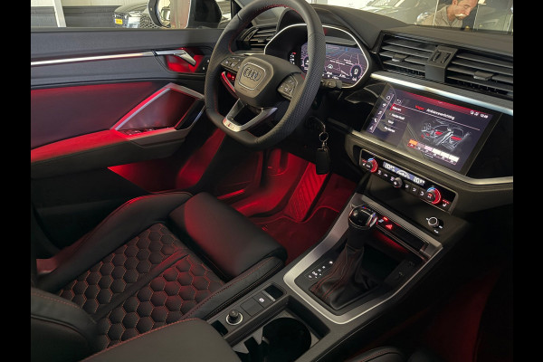 Audi Q3 Sportback 35 TFSI S Line RS-seats Sfeerverlichting Led