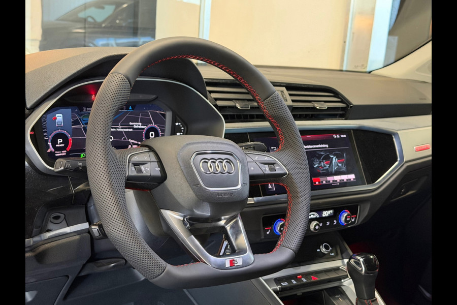 Audi Q3 Sportback 35 TFSI S Line RS-seats Sfeerverlichting Led