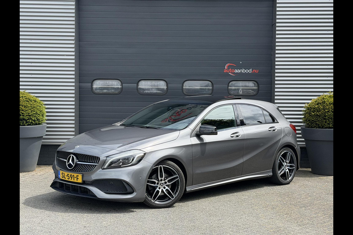 Mercedes-Benz A-Klasse 160 AMG | Panoramadak | Camera | Navigatie | 18 Inch Lichtmetalen Velgen |