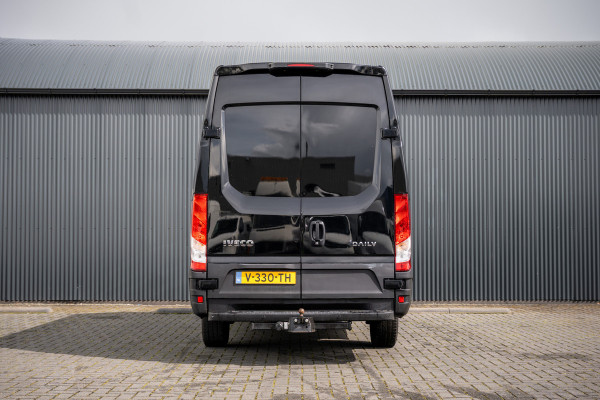 Iveco Daily 35S14 L2H2 | 140PK | 1e Eigenaar | 3.5T Trekgewicht | Cruise | Zijschuifdeur L+R | Airco | Trekhaak