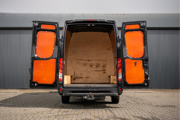 Iveco Daily 35S14 L2H2 | 140PK | 1e Eigenaar | 3.5T Trekgewicht | Cruise | Zijschuifdeur L+R | Airco | Trekhaak