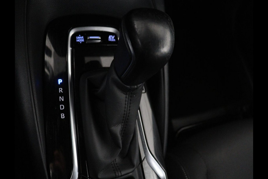 Toyota Corolla 1.8 Hybrid Business | Trekhaak | Camera | Carplay | Adaptive cruise | Full LED | Climate control | DAB | Bluetooth