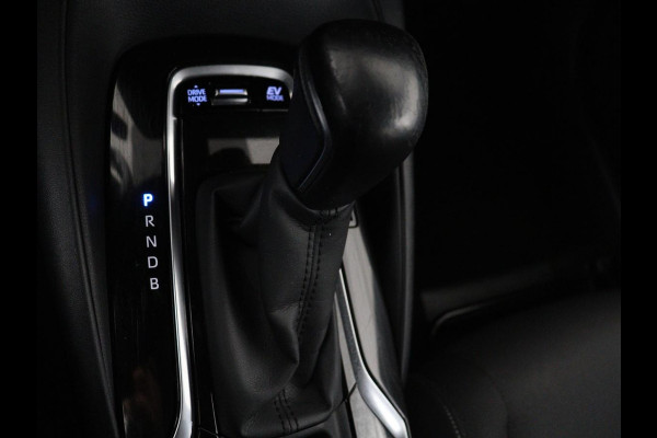 Toyota Corolla 1.8 Hybrid Business | Trekhaak | Camera | Carplay | Adaptive cruise | Full LED | Climate control | DAB | Bluetooth