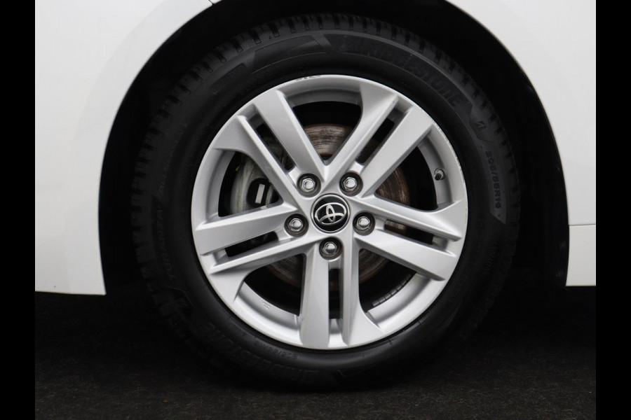 Toyota Corolla 1.8 Hybrid Business | Trekhaak | Camera | Carplay | Adaptive cruise | Full LED | Climate control | DAB | Bluetooth