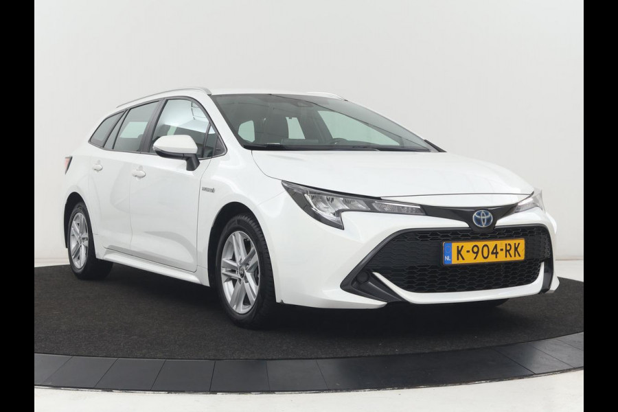 Toyota Corolla 1.8 Hybrid Business | Trekhaak | Camera | Carplay | Adaptive cruise | Full LED | Climate control | DAB | Bluetooth