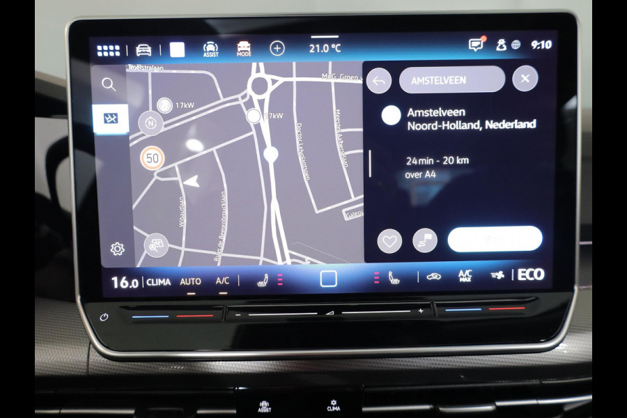 Volkswagen Golf 1.5 eHybrid Style Edition 204 pk Automaat (DSG) | Verlengde garantie | Navigatie | Panoramadak | Trekhaak (wegklapbaar) | Parkeersensoren (Park assist) | Achteruitrijcamera | Stoelverwarming |