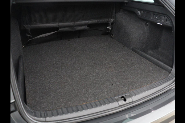 Škoda Octavia 1.4 TSI RS iV PHEV Business | Stoelverwarming | Matrix LED | Carplay | Sportstoelen | Keyless | Virtual Cockpit | Parkeerhulp | Sfeerverlichting | Side Assist | Cruise control | Plug In