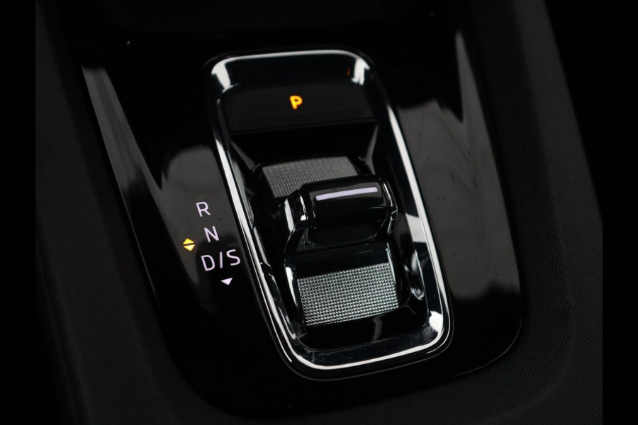 Škoda Octavia 1.4 TSI RS iV PHEV Business | Stoelverwarming | Matrix LED | Carplay | Sportstoelen | Keyless | Virtual Cockpit | Parkeerhulp | Sfeerverlichting | Side Assist | Cruise control | Plug In