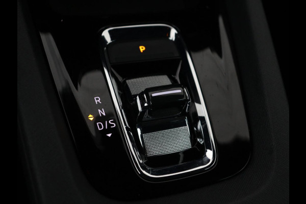 Škoda Octavia 1.4 TSI RS iV PHEV Business | Stoelverwarming | Matrix LED | Carplay | Sportstoelen | Keyless | Virtual Cockpit | Parkeerhulp | Sfeerverlichting | Side Assist | Cruise control | Plug In