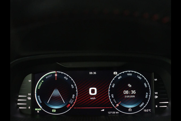 Škoda Octavia 1.4 TSI RS iV PHEV Business | Stoelverwarming | Matrix LED | Carplay | Sportstoelen | Keyless | Virtual Cockpit | Parkeerhulp | Sfeerverlichting | Side Assist | Cruise control | Plug In