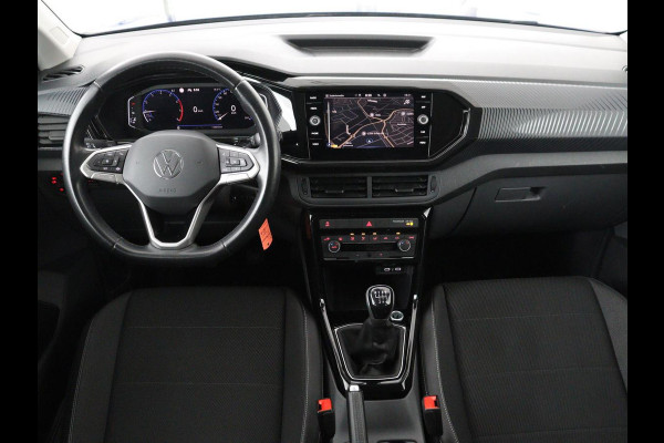 Volkswagen T-Cross 1.0 TSI Life | Trekhaak | Carplay | Virtual Cockpit | Side Assist | Navigatie | Sportstoelen | Adaptive cruise | Getint glas | Regen-/lichtsensor