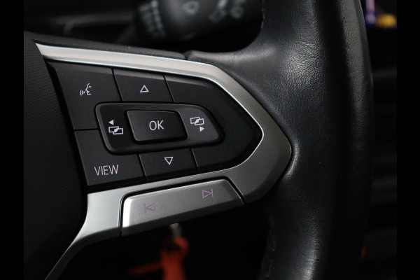 Volkswagen T-Cross 1.0 TSI Life | Trekhaak | Carplay | Virtual Cockpit | Side Assist | Navigatie | Sportstoelen | Adaptive cruise | Getint glas | Regen-/lichtsensor
