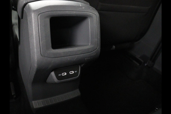Volkswagen T-Cross 1.0 TSI Life | Trekhaak | Carplay | Virtual Cockpit | Side Assist | Navigatie | Sportstoelen | Adaptive cruise | Getint glas | Regen-/lichtsensor
