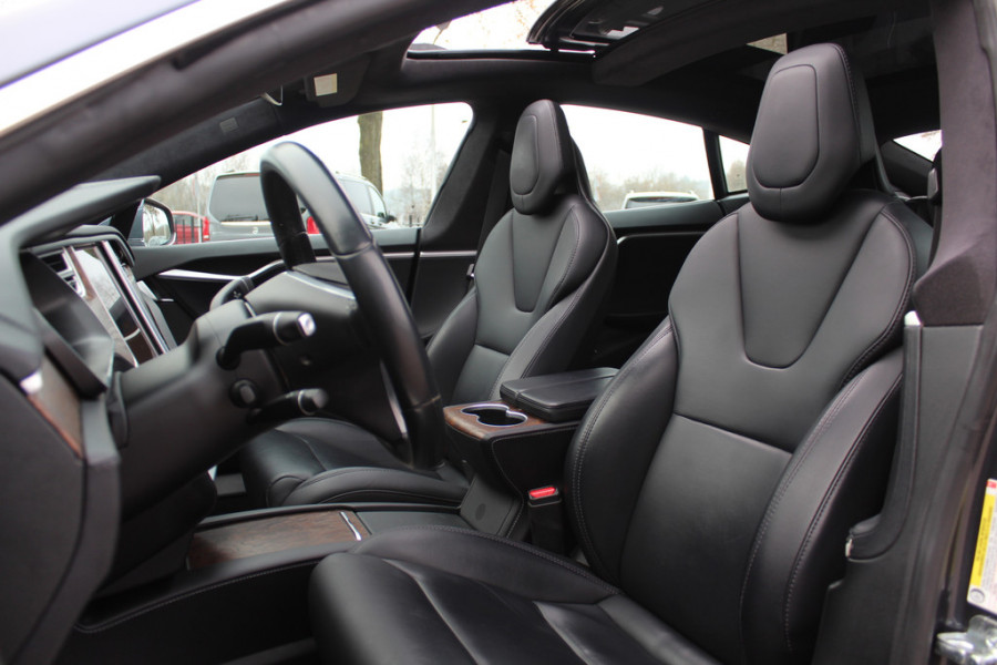 Tesla Model S 100D / SoH 88,6% / Autopilot 2.5 / Luchtvering / Panoramadak / Performance package / Leder / Navigatie / 20'' / Audio Premium