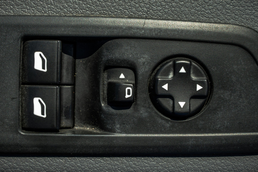 Opel Vivaro 2.0 L2H1 | 150 PK | Cruise | Airco | Imperiaal | Trekhaak