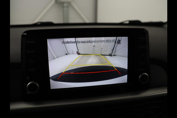 Kia Picanto 1.0 MPi DynamicLine | Carplay | Camera | Cruise control | Airco | Bluetooth | Elektrische ramen | Origineel NL