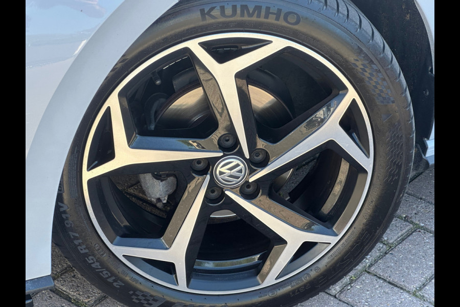 Volkswagen Polo 1.0 TSI Highline |R Line Camera|ACC