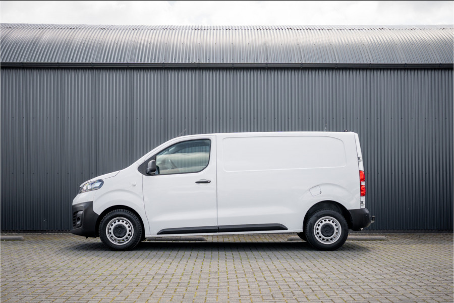 Opel Vivaro 2.0 L2H1 125PK | Bedrijfswageninrichting | Cruise | Carplay | Camera | Airco | PDC | Trekhaak