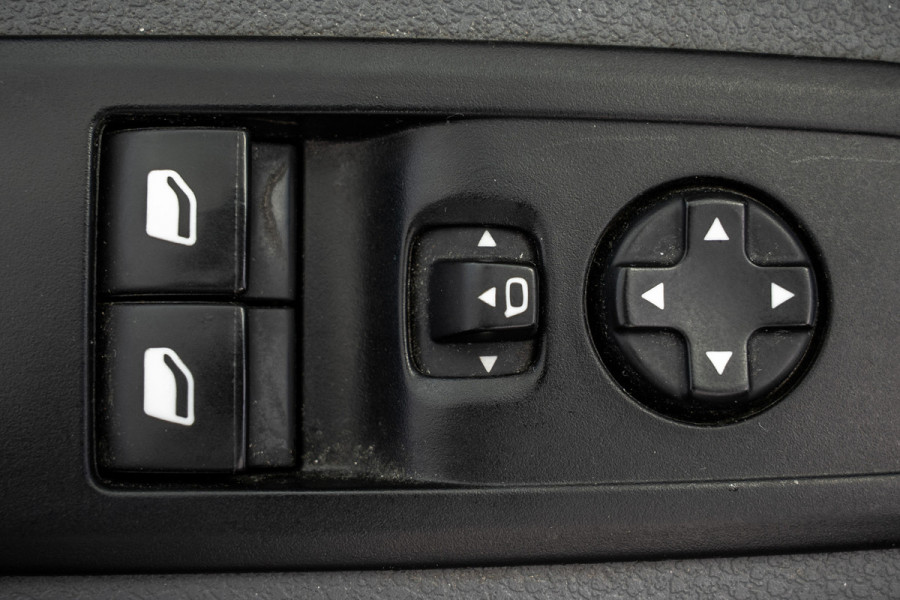 Opel Vivaro 2.0 L2H1 125PK | Bedrijfswageninrichting | Cruise | Carplay | Camera | Airco | PDC | Trekhaak