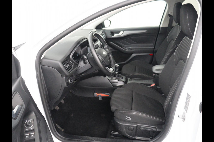 Ford Focus 1.0 EcoBoost Hybrid Titanium Style | Trekhaak | Carplay | Navigatie | Keyless | Full LED | Parkeerhulp | Climate control | Bluetooth | Cruise control